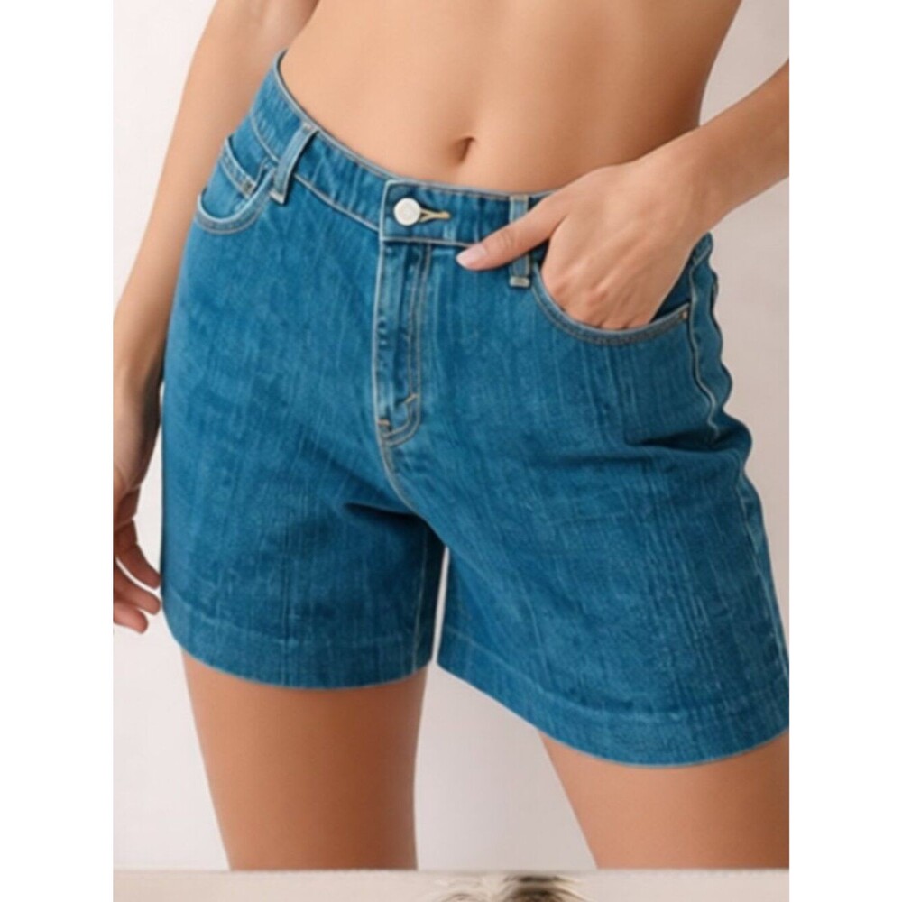 EUC Women's Levi's 550 Relaxed Fit Red Tab 5" Inseam Denim Jeans Shorts Size 12